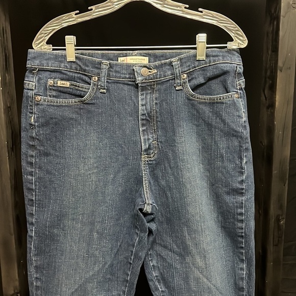 𝅺LEE- relaxed bootcut jeans - Picture 2 of 6
